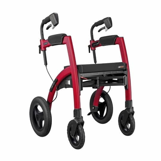 De Rollz Motion Performance in Ruby Red, als rollator.